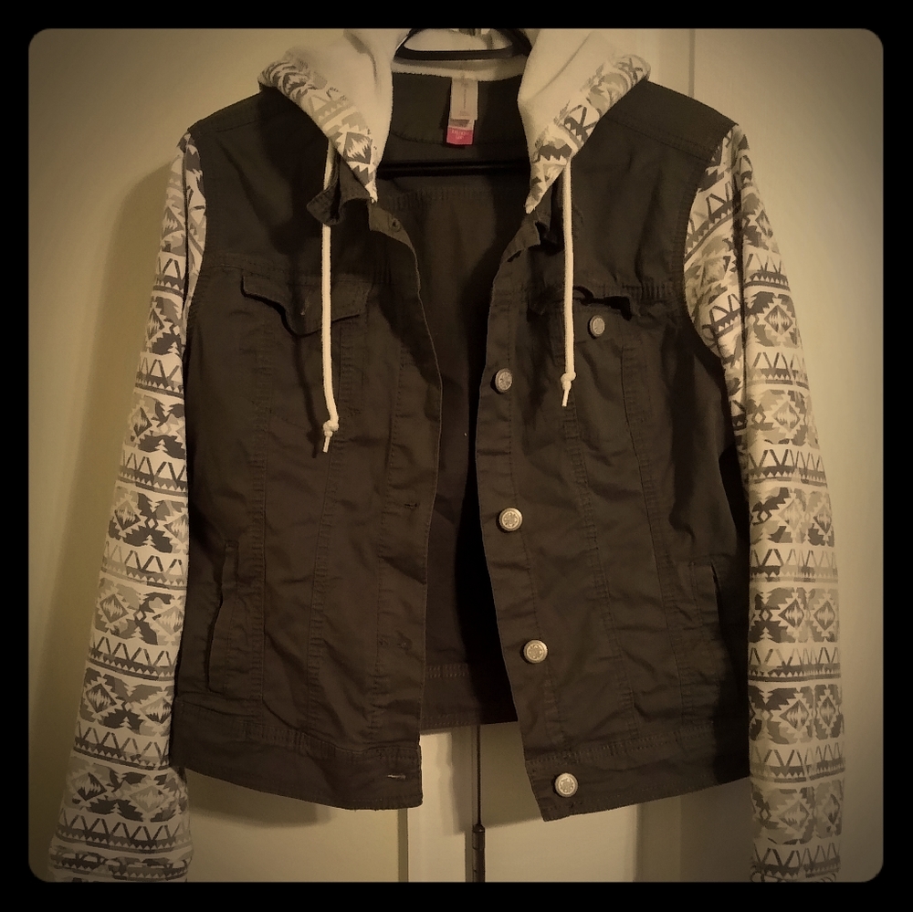 JACKET